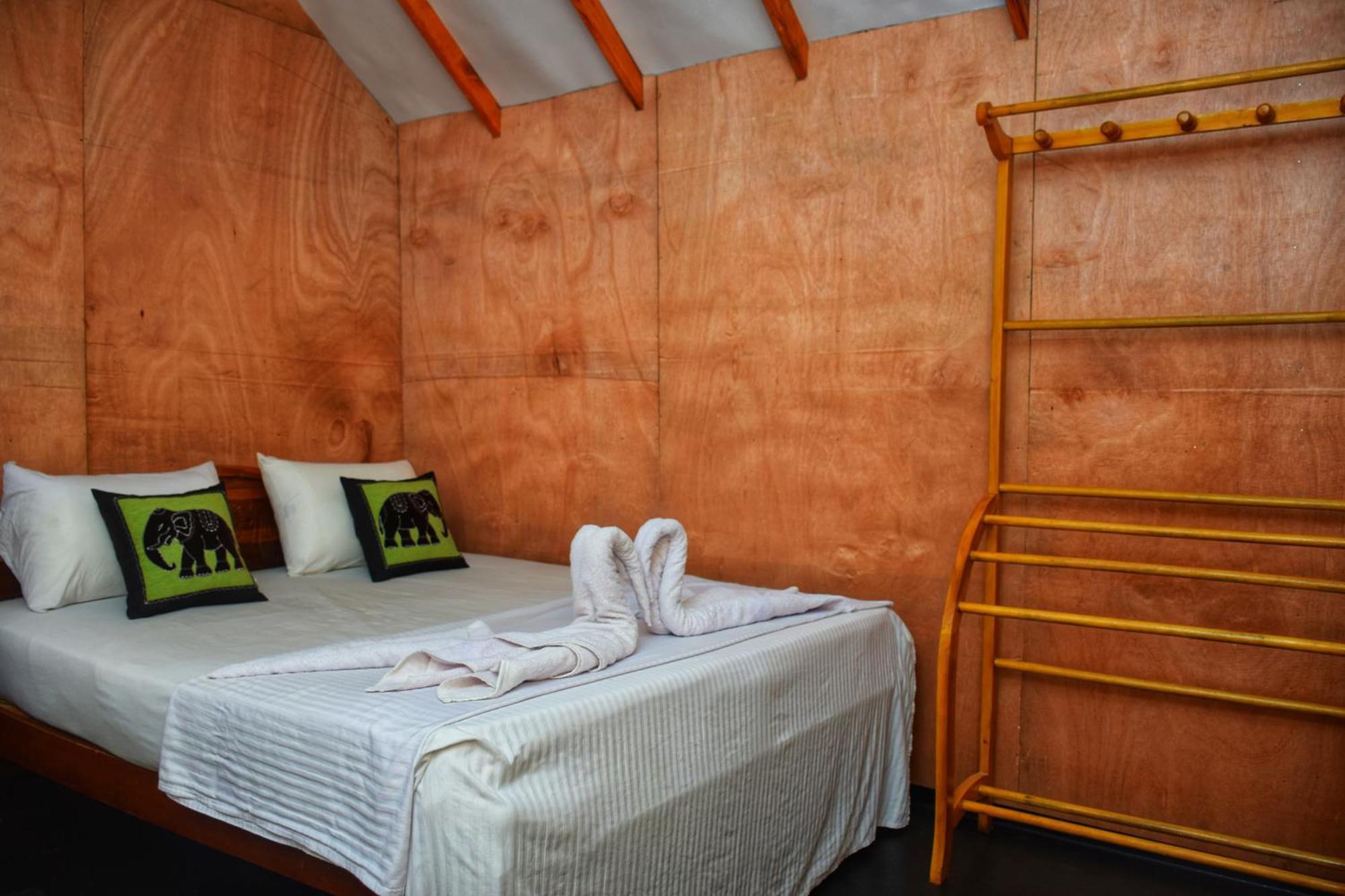 Homestay Akash Treehouse Sigiriya