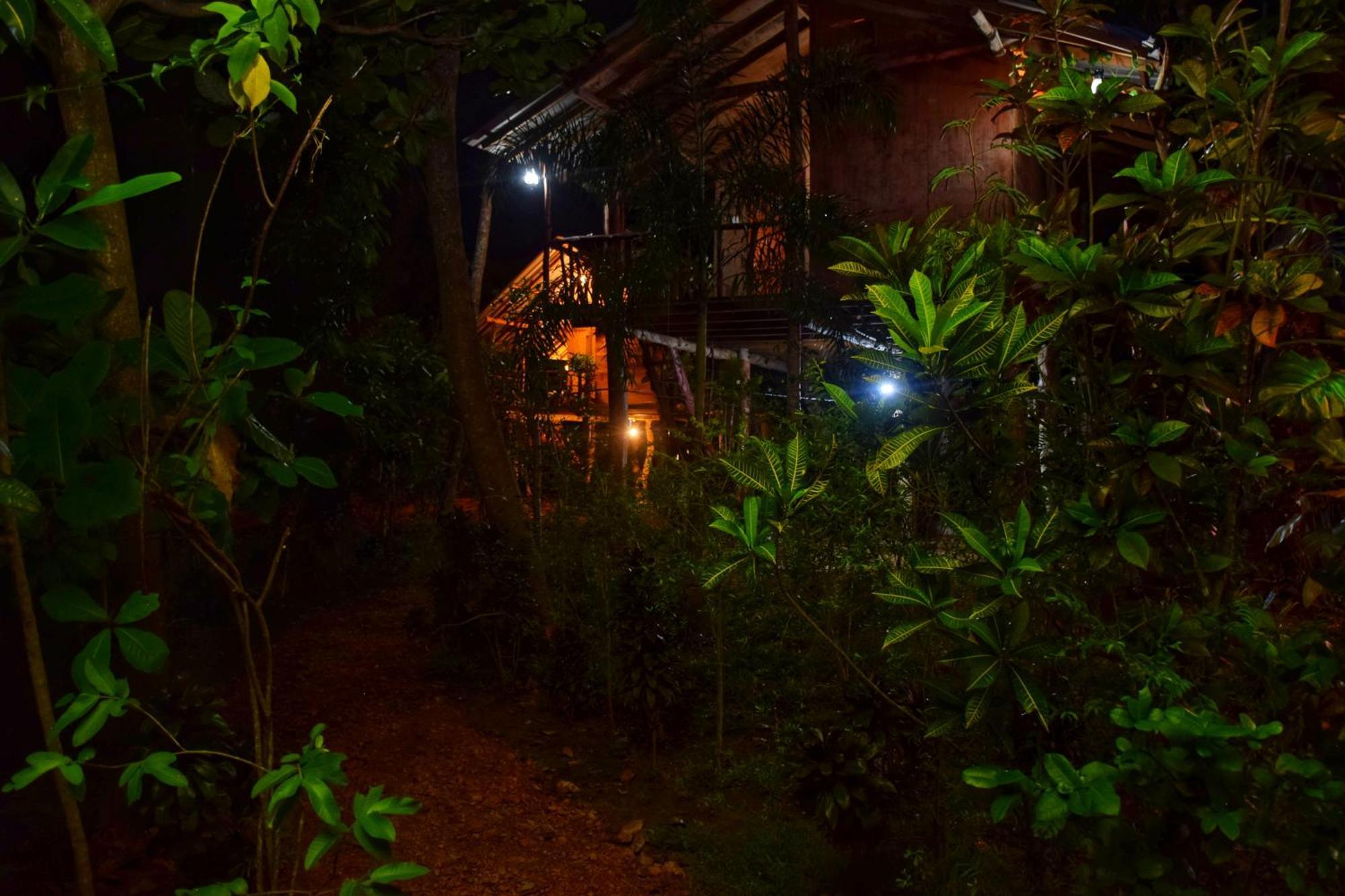 Akash Treehouse * Sigiriya