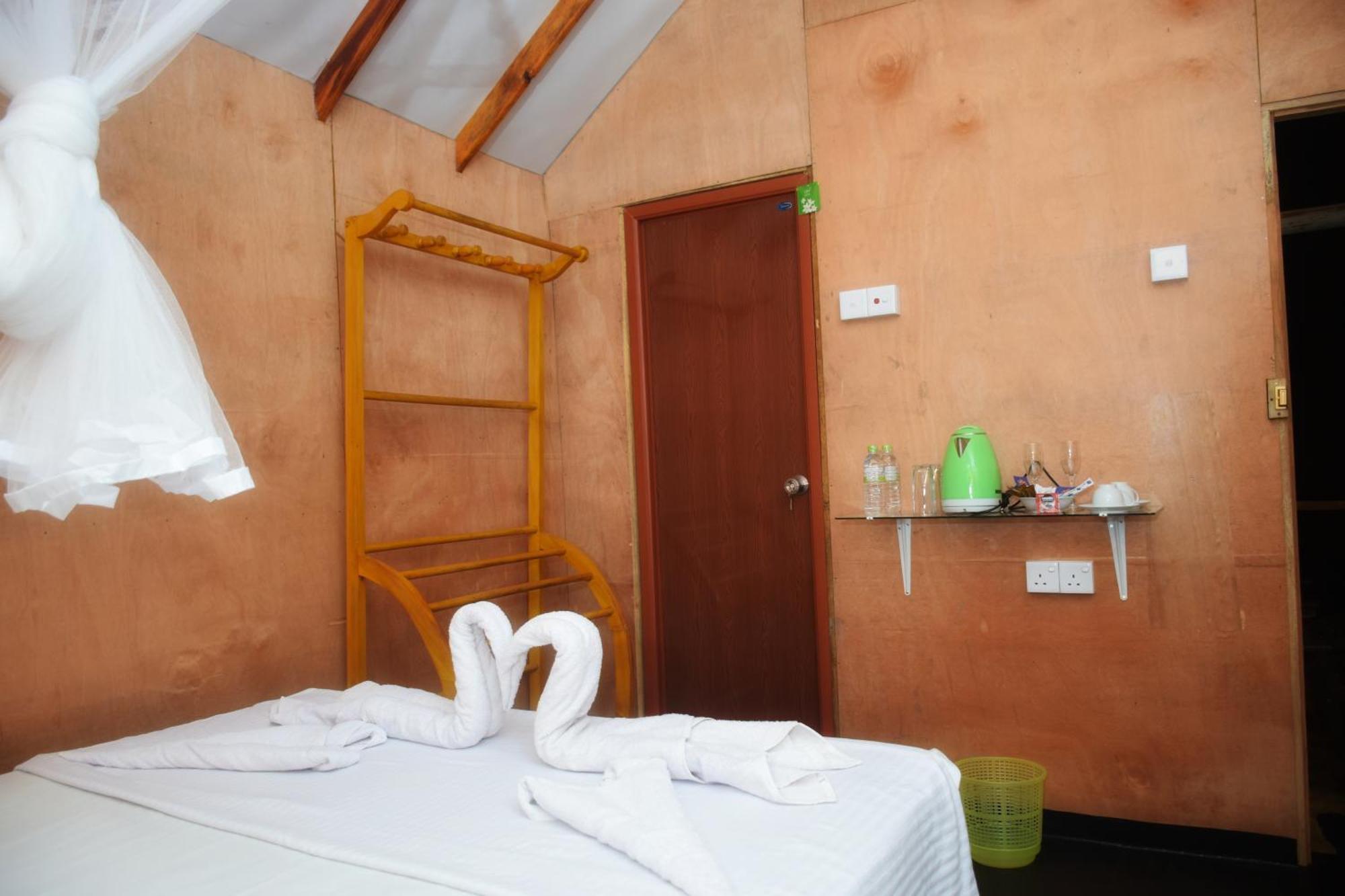 Akash Treehouse Homestay Sigiriya